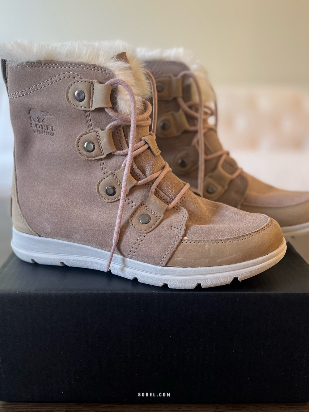 SOREL Joan Explorer Waterproof Insulated Cold Weather Winter Snow Boots - Picture 12 of 13